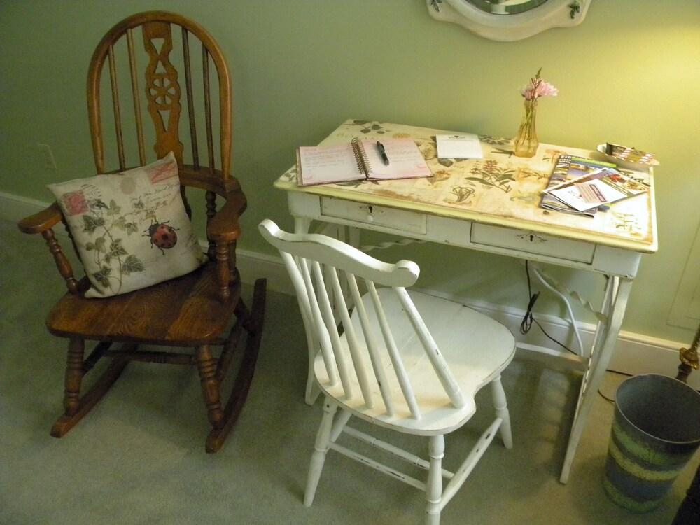 B&B at Oliver Phelps