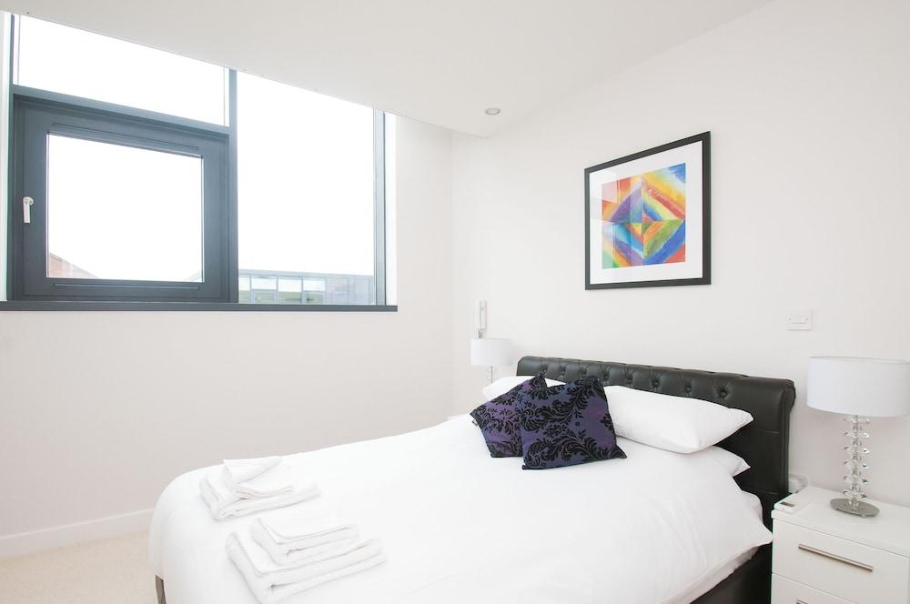 Cleyro Serviced Apartments-Finzels Reach