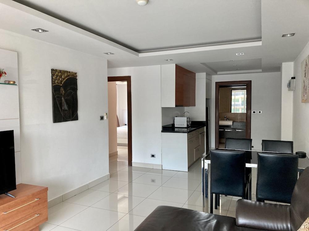 Hyde Park Residence by PSR ASIA