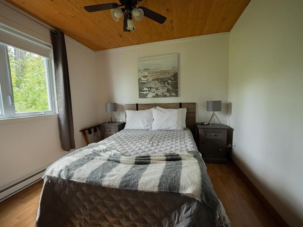 Chalets et Gîte au bord au bord du Lac Kénogami