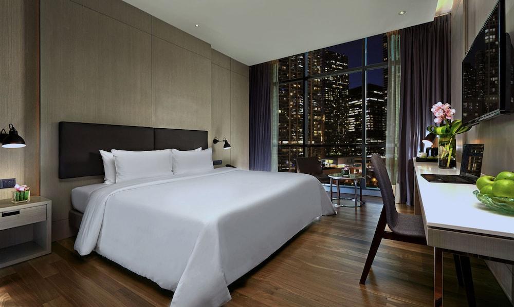 V E Hotel & Residence