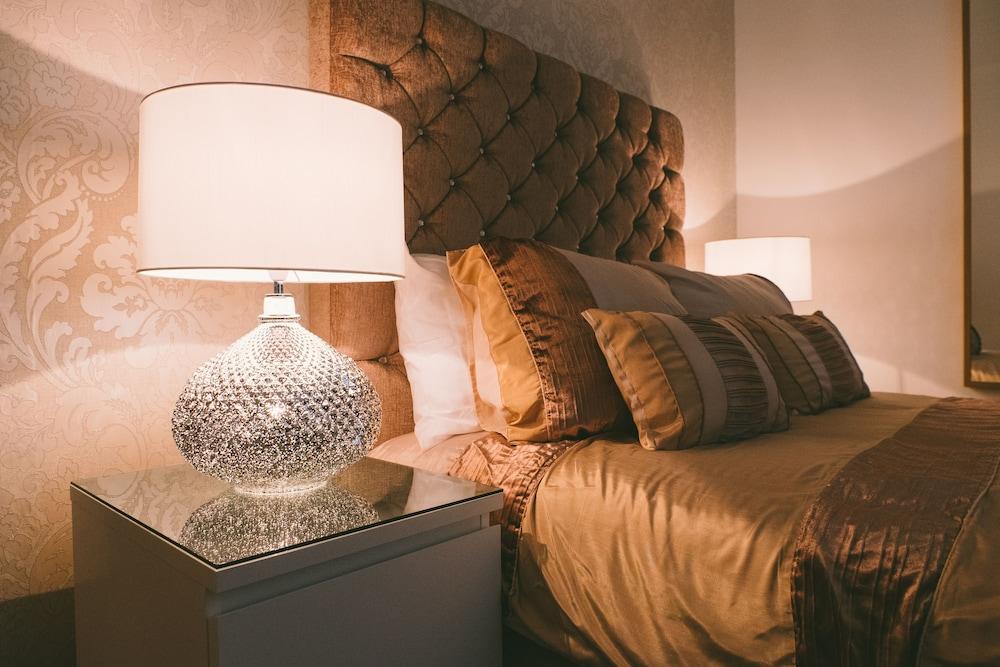 The Penthouse - Simple2let Serviced Apartments