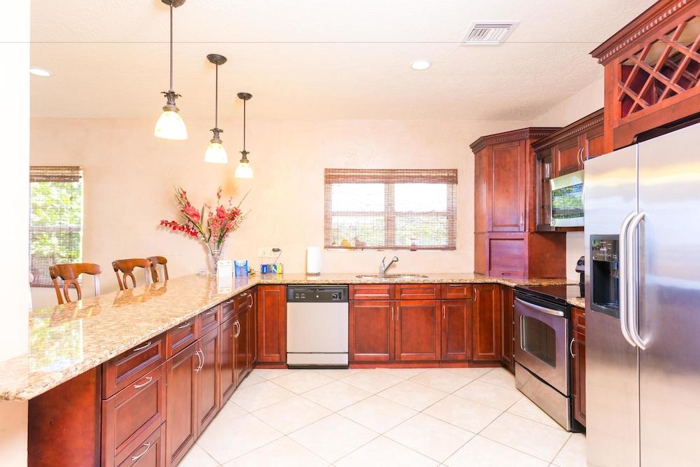 Villa Del Playa Penthouse 6