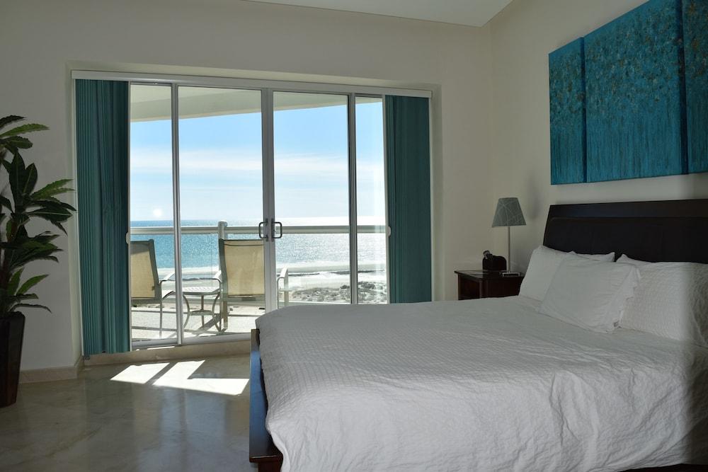 Luna Blanca by Kivoya