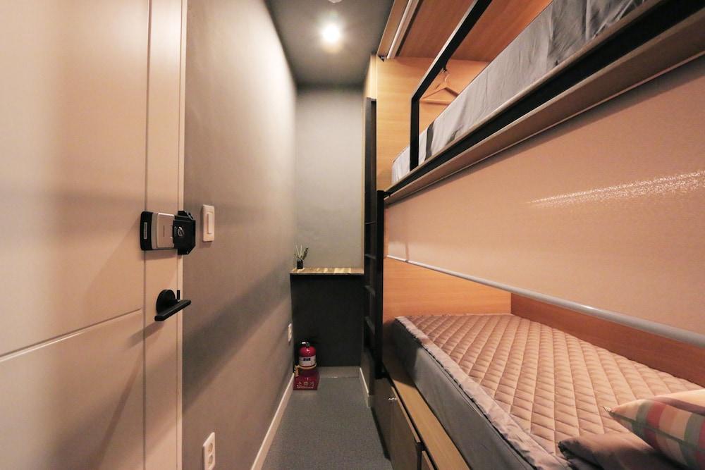 Blueboat Hostel Jeonju