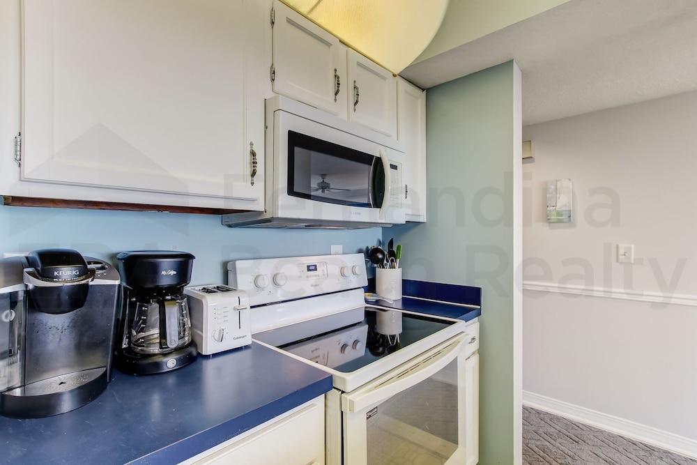 Modern Condo with Amazing Ocean Front Views by RedAwning