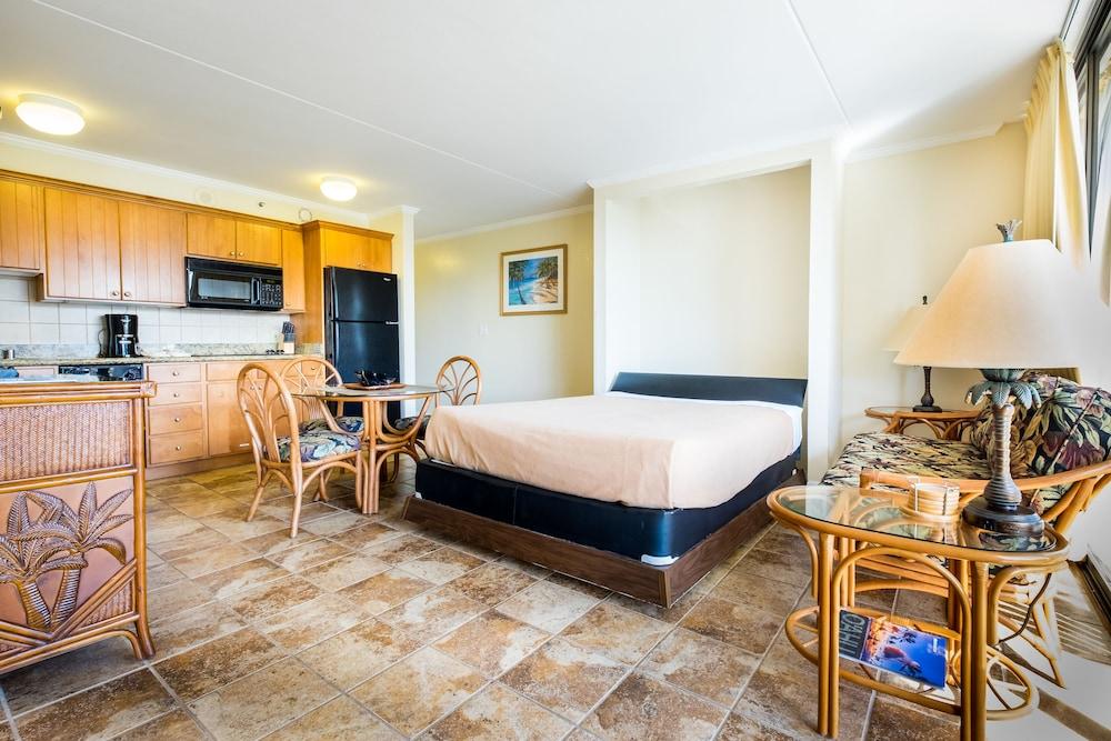 Sweetwater at Waikiki