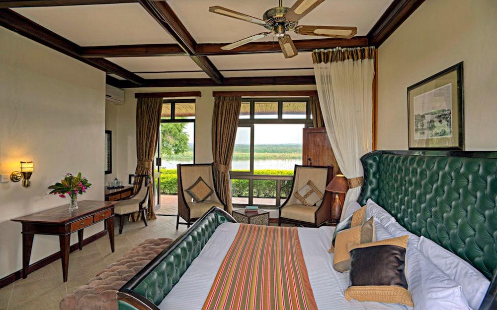 Paraa Safari Lodge
