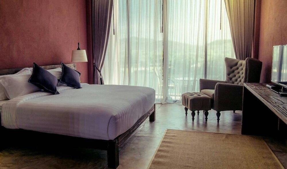 The Glory River Kwai Hotel