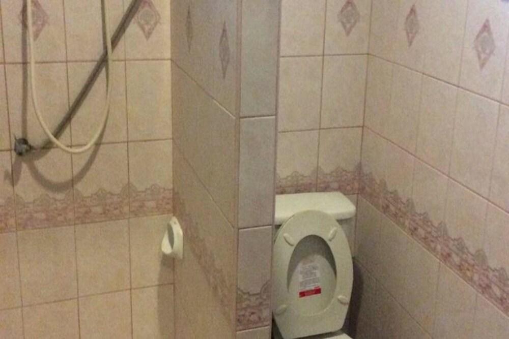 Sam's Jungle Guesthouse