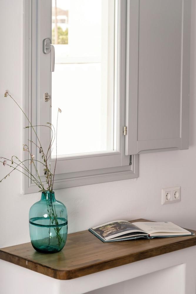 Quartano Suites by Heliessa