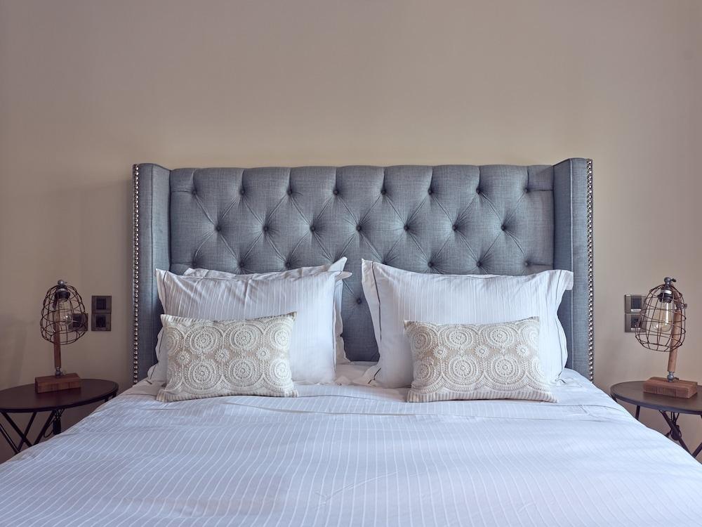 Serenus Luxury Villa