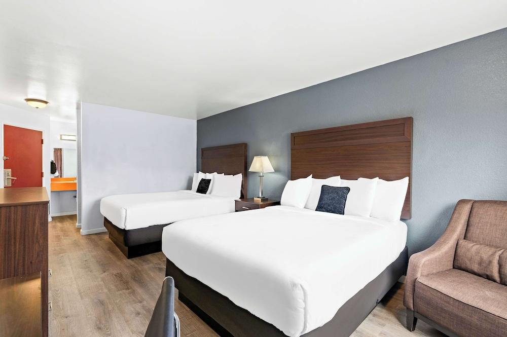 Red Lion Inn & Suites Yakima