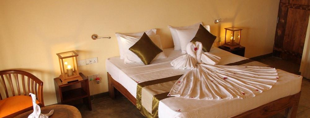 Giman Free Beach Resort