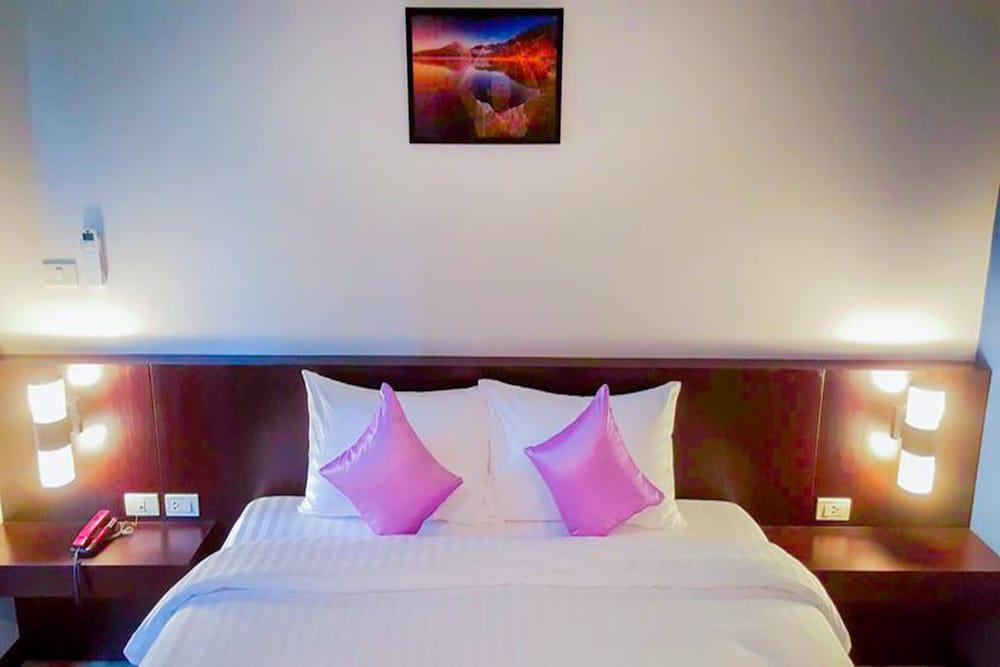 Aziss Boutique Hotel