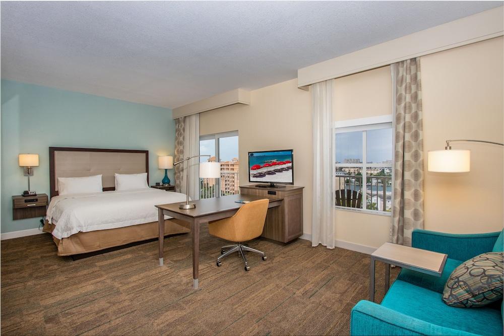 Hampton Inn & Suites Clearwater Beach