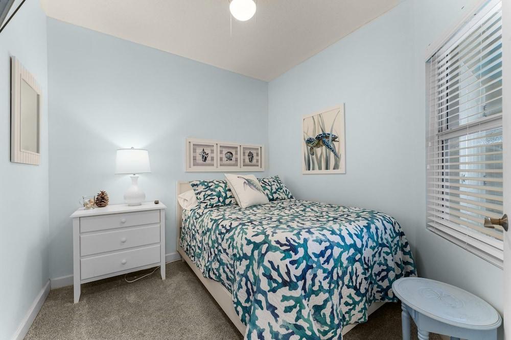 Seychelles Beach Resort by Panhandle Getaways