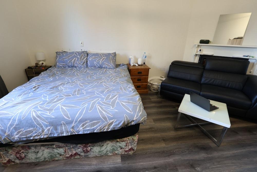 Downtown Backpackers Hostel - note - Valid Passport required for check in