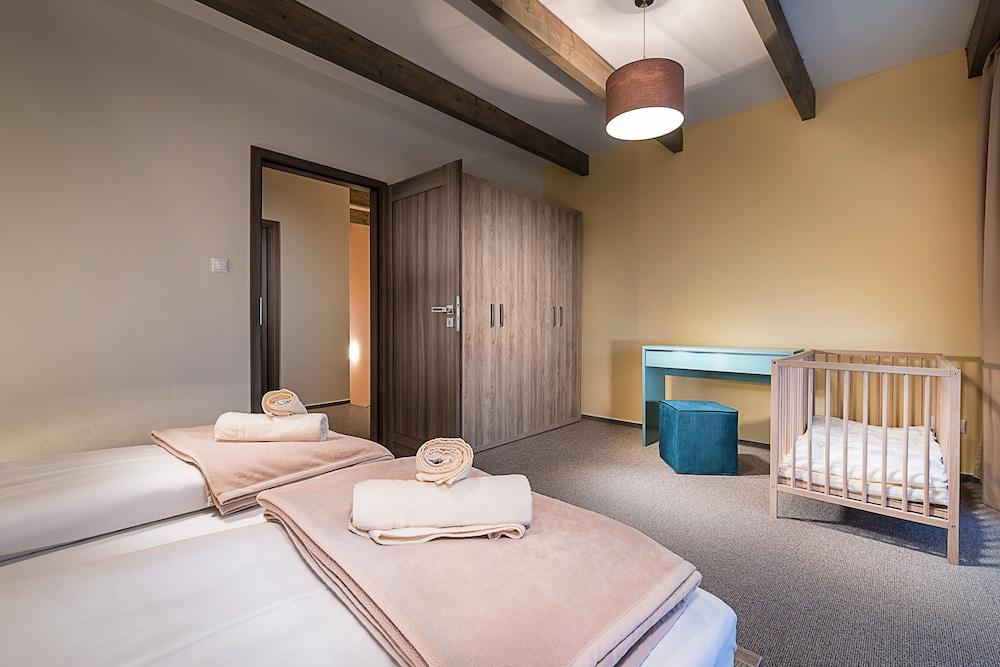 Apartments Ceresnovy Sad