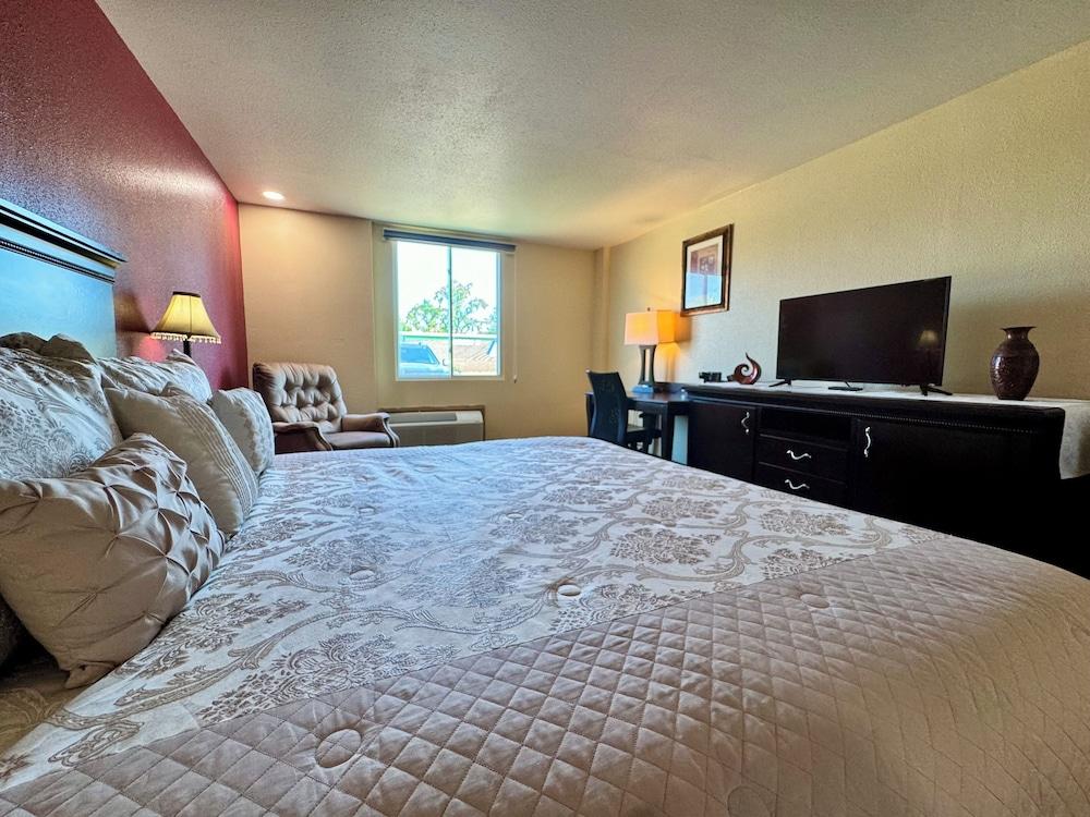 FairBridge Inn Express Hiawatha