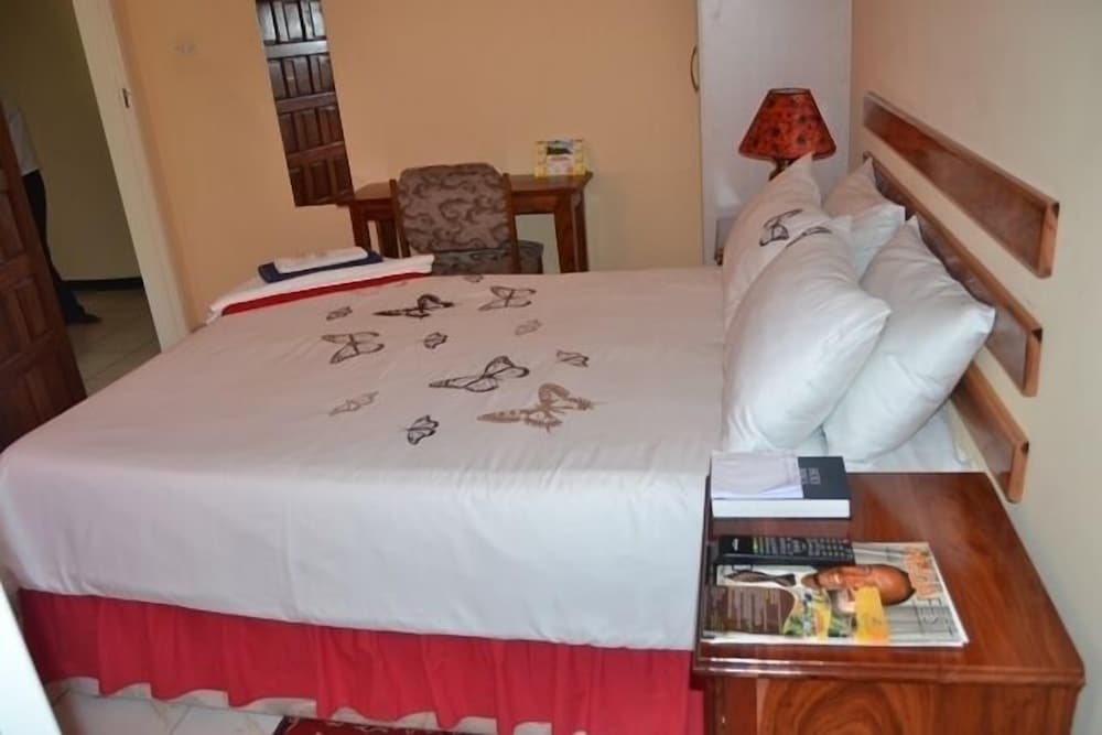 Ebuhleni Guest Lodge