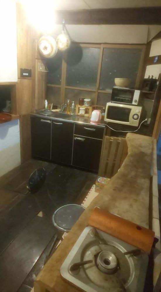 Guest House Nishiki - Hostel