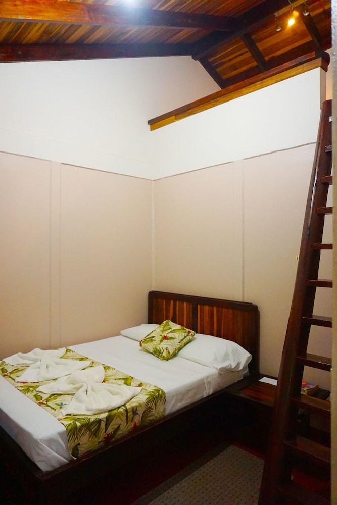 Cabinas Tropicales Puerto Jimenez