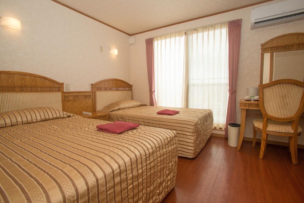 Hotel Castle Village Miyakojima