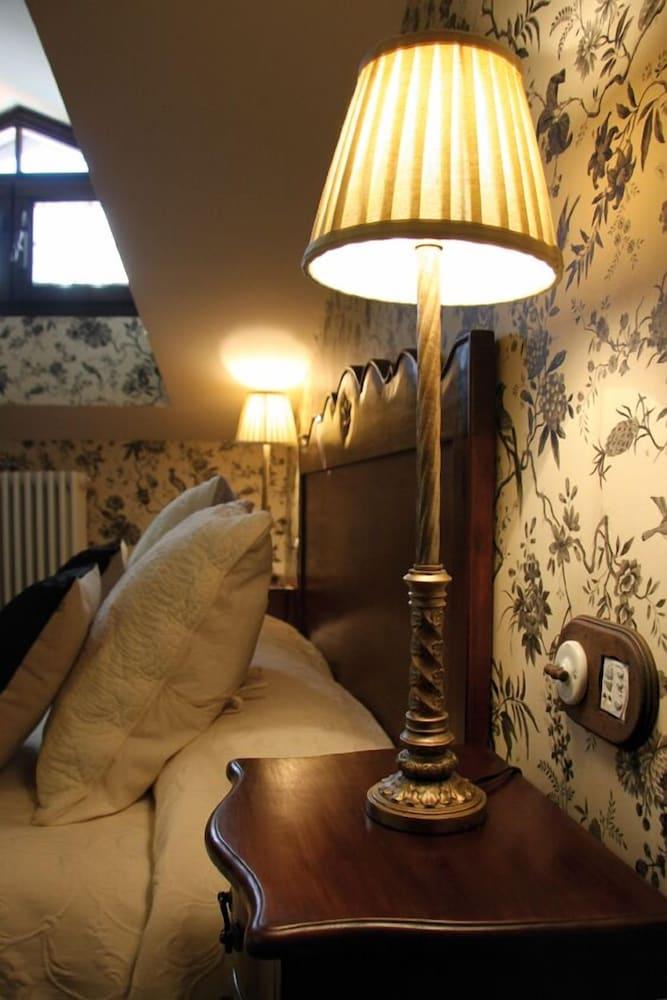 Hotel Rural La Tenada