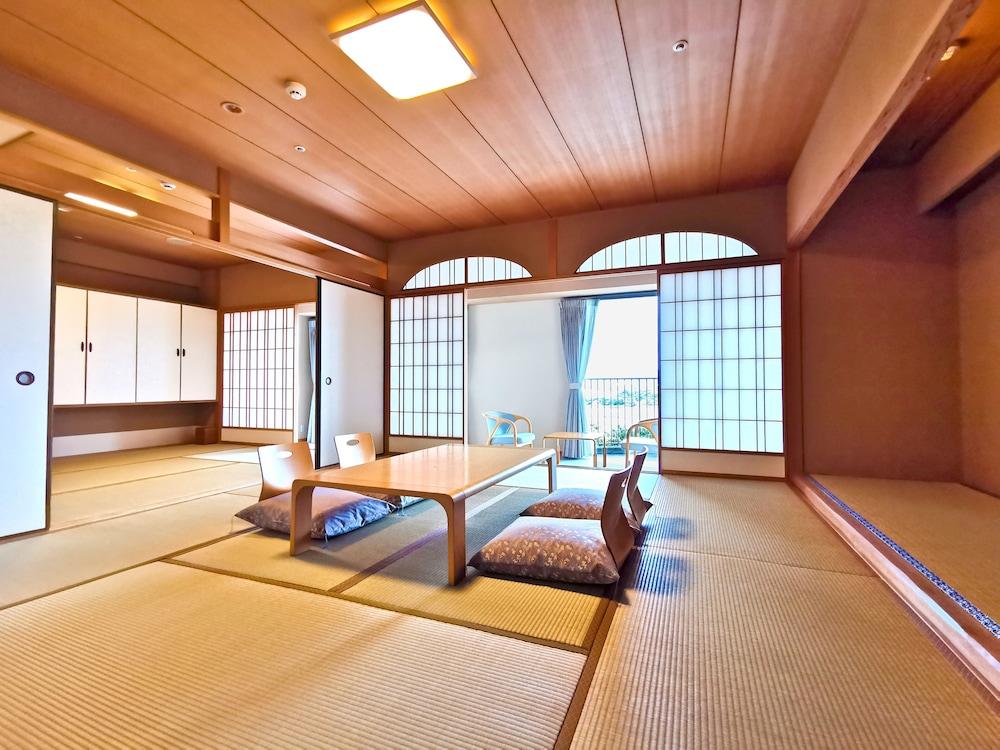 Shirahama Coganoi Resort&Spa