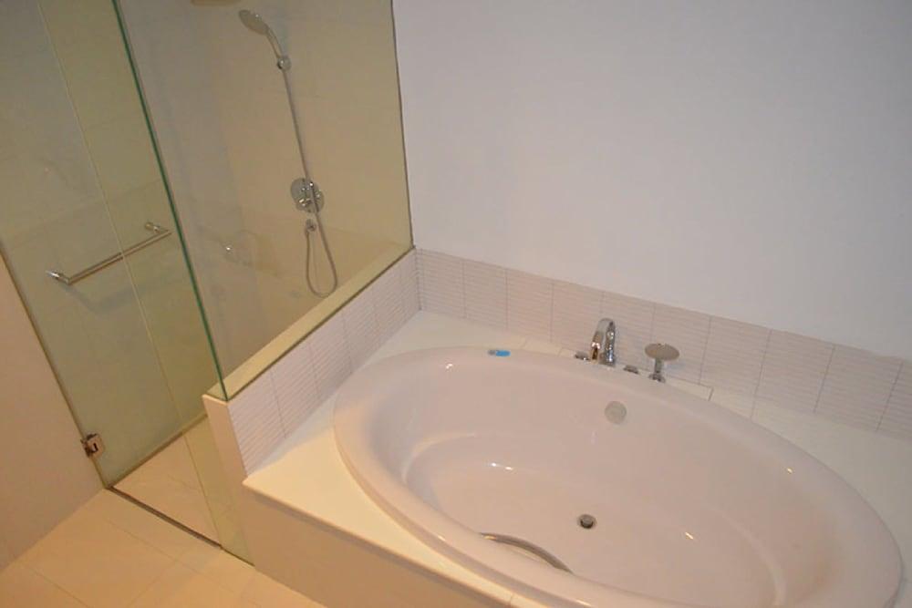 Malibu Hua Hin by Puppap