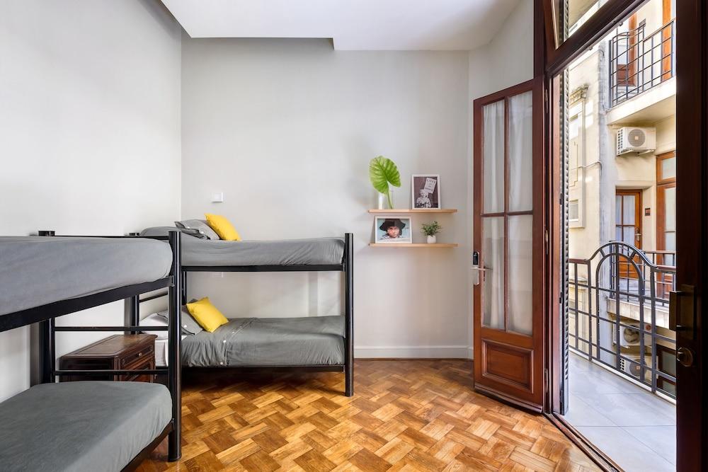 Milhouse Avenue - Hostel