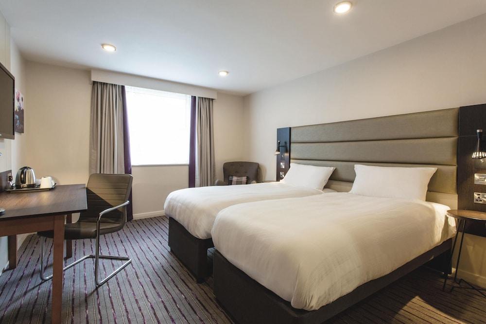 Premier Inn Farnham
