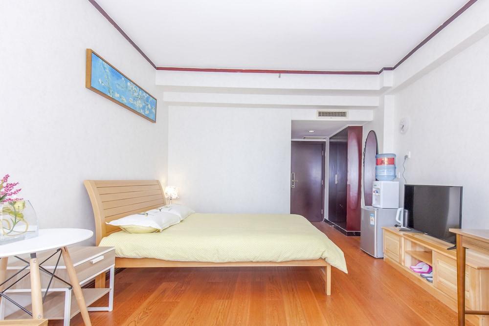 Lacasa Service Apartment