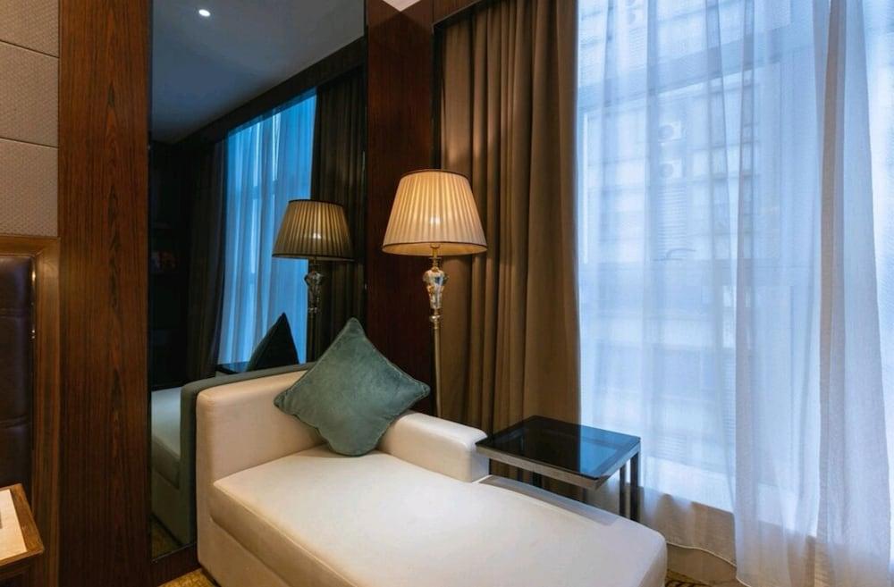 Honder International Hotel