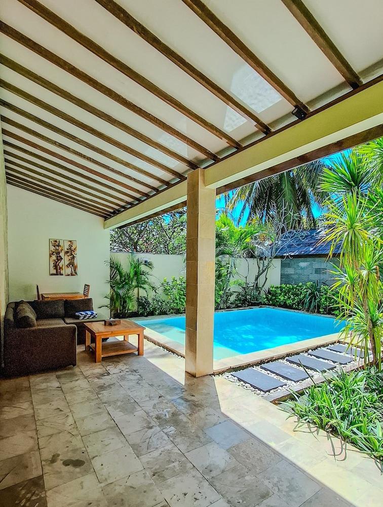 Gili Luxury Villa