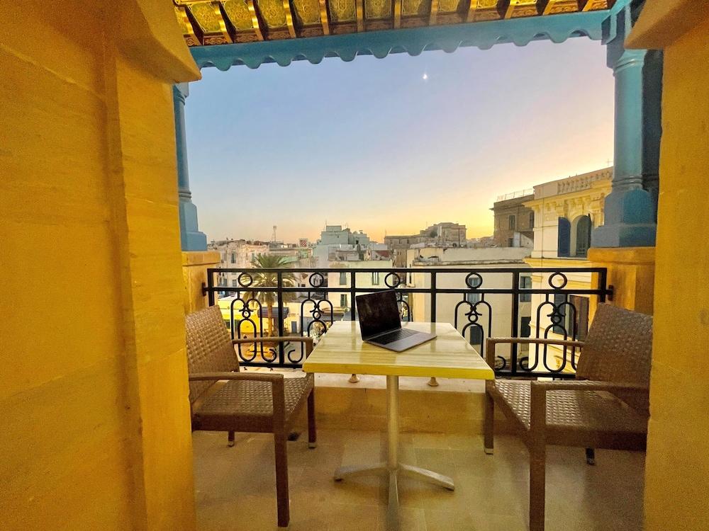 Royal Victoria - Ex British Embassy