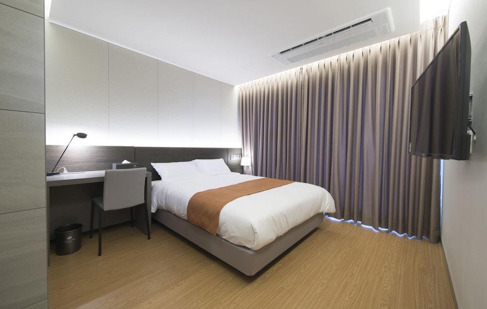 Grand Mer Hotel Jeju