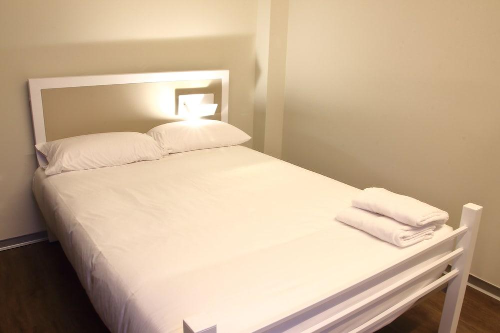Poshtel Bilbao Premium Hostel