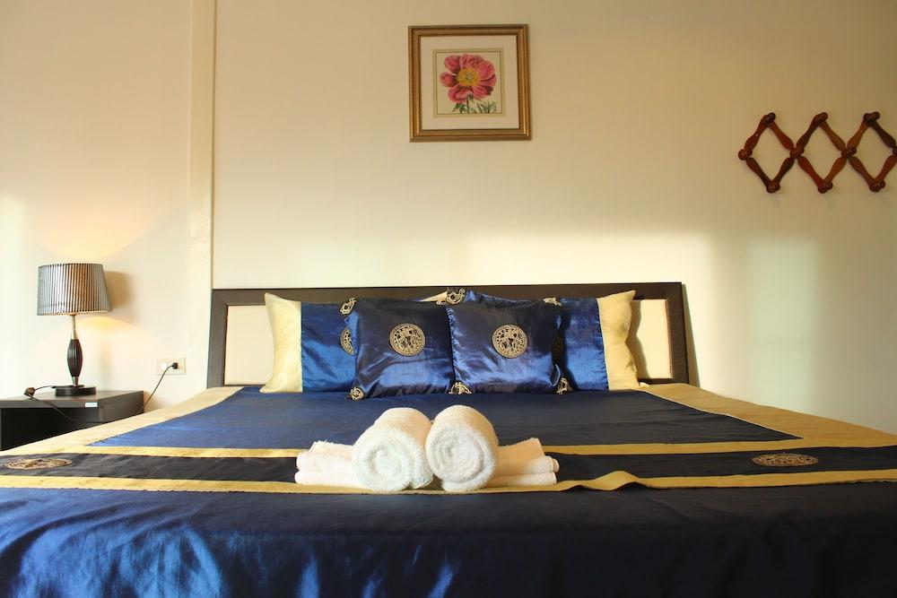 The Happiness Resort