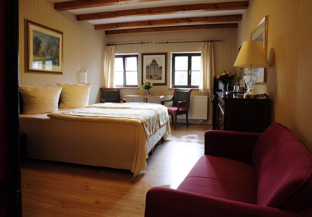 Hotel Schlossresidenz Heitzenhofen