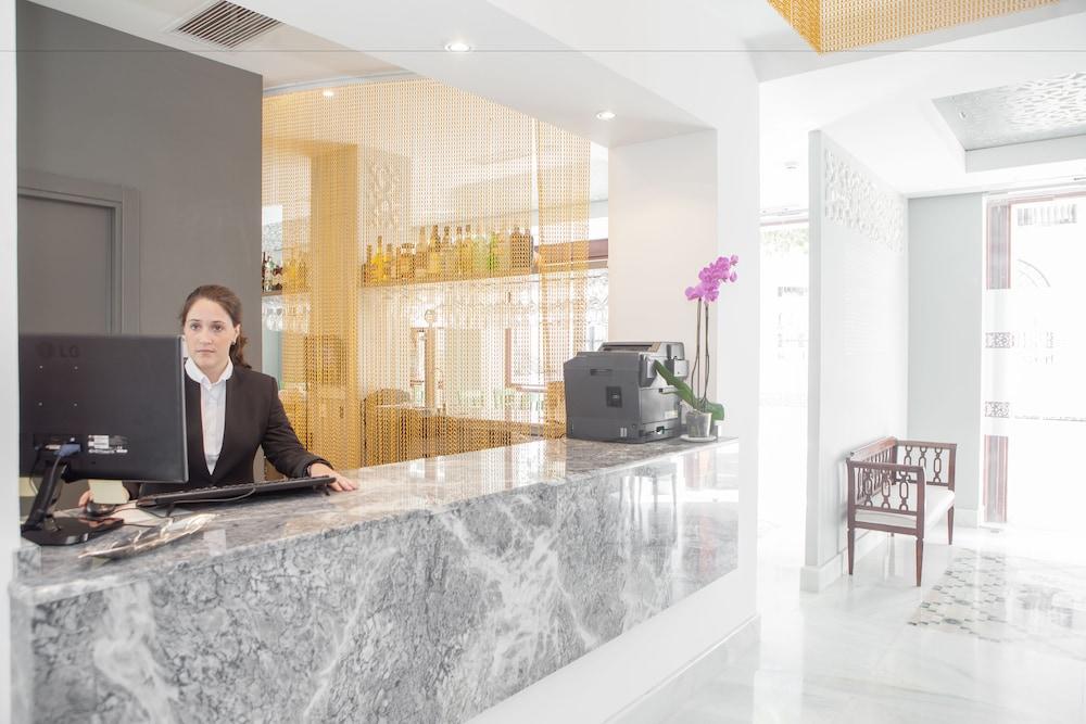 Soho Boutique Capuchinos & Spa