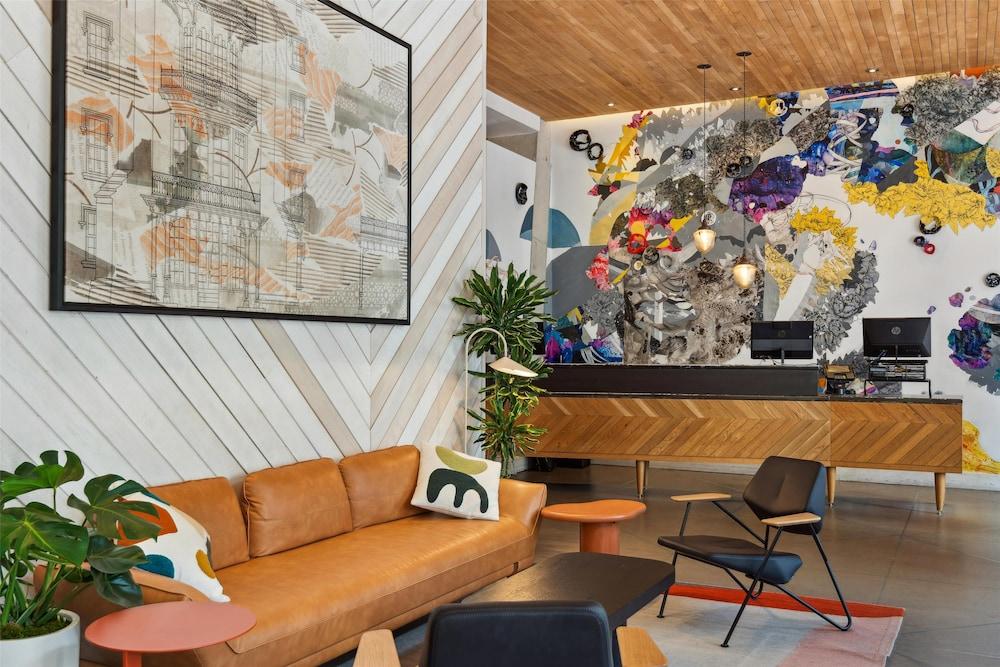 Motto by Hilton Washington DC City Center