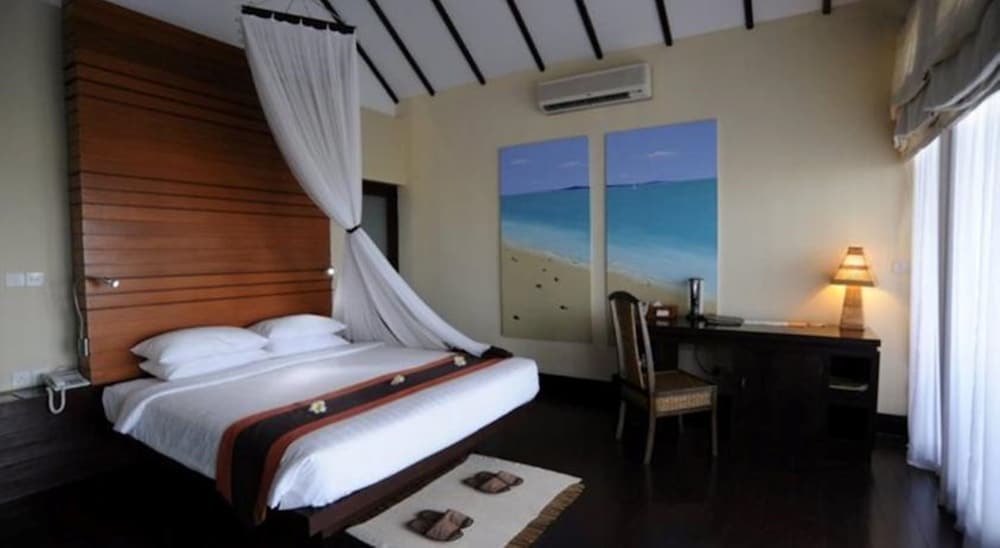 Bay Of Bengal Resort