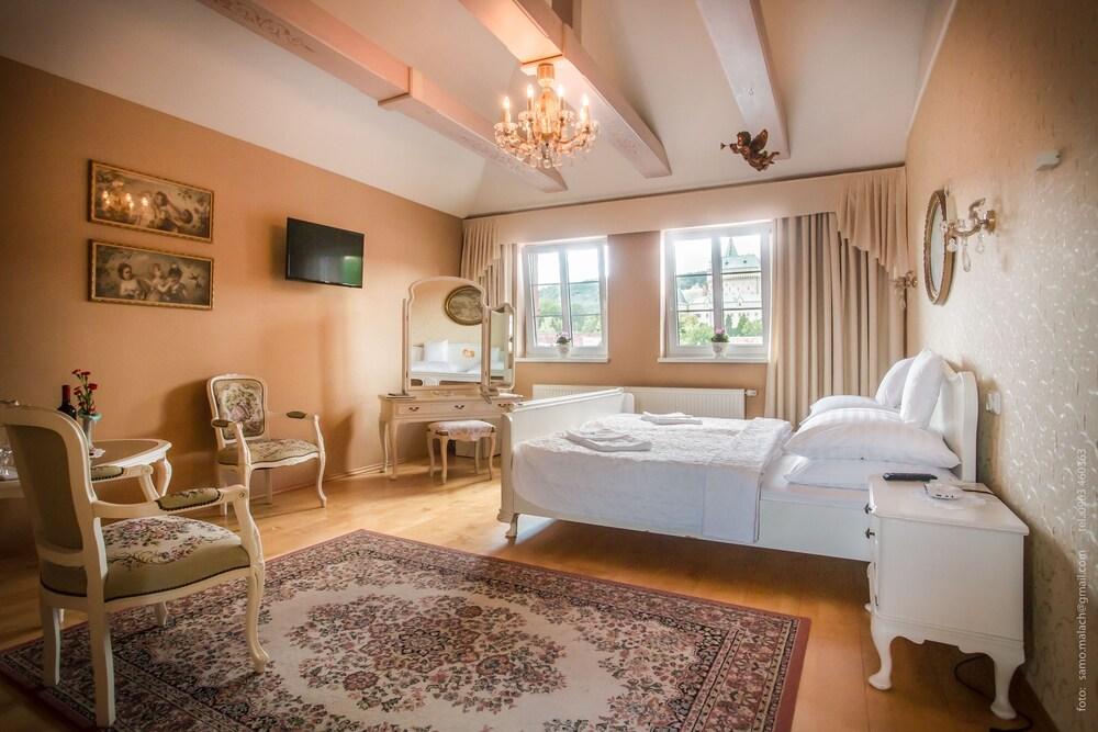 Hotel Bojnický vínny dom