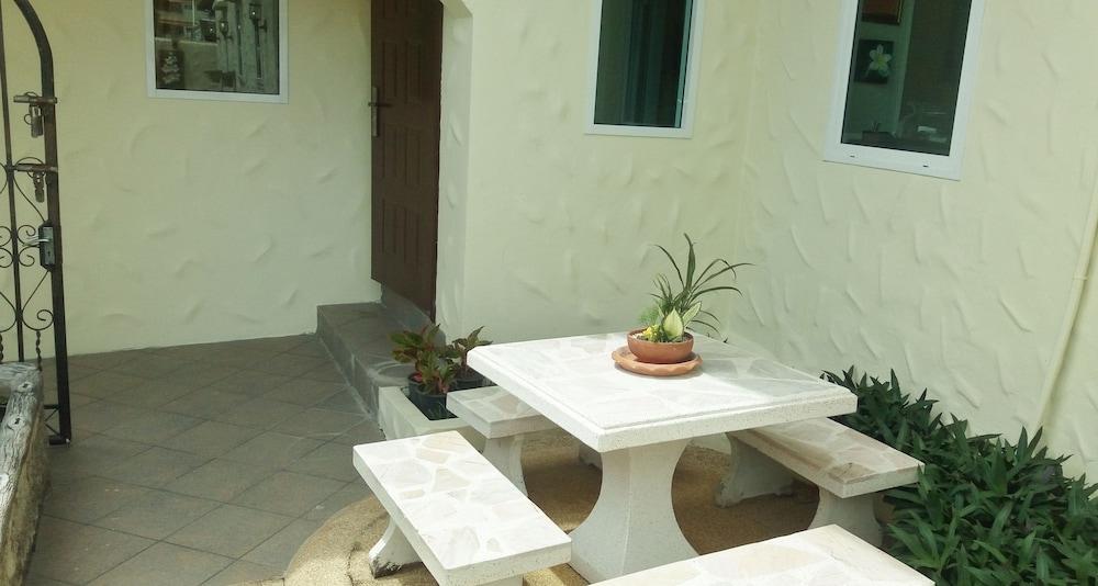 Baan PaiFar Pool Villa