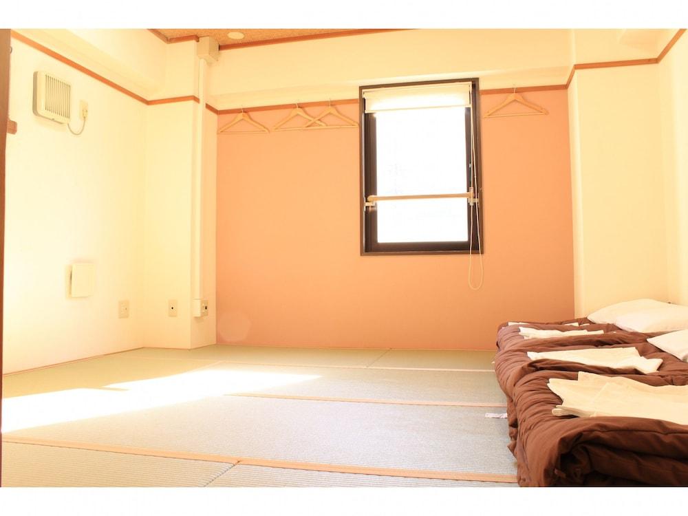 T&K Hostel Kobe Sannomiya East