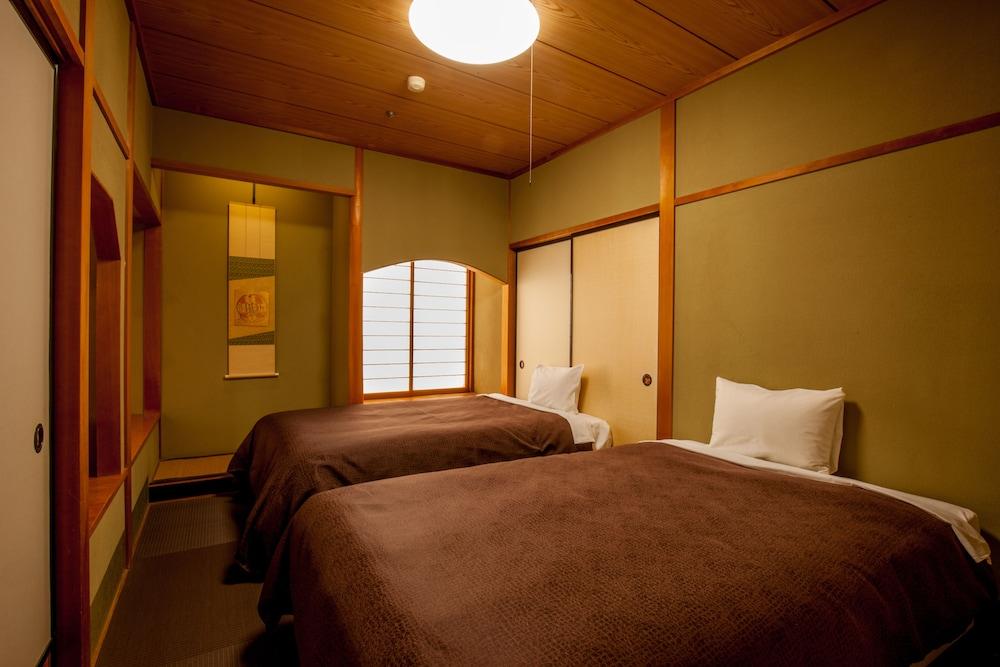 Select Grand Kagayamanaka