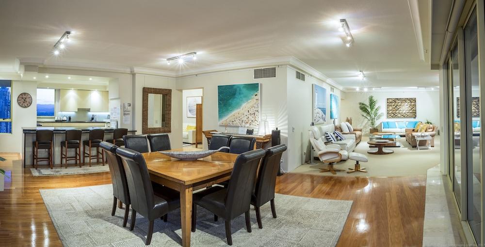 Gold Coast Amor'e Luxury Sub Penthouse