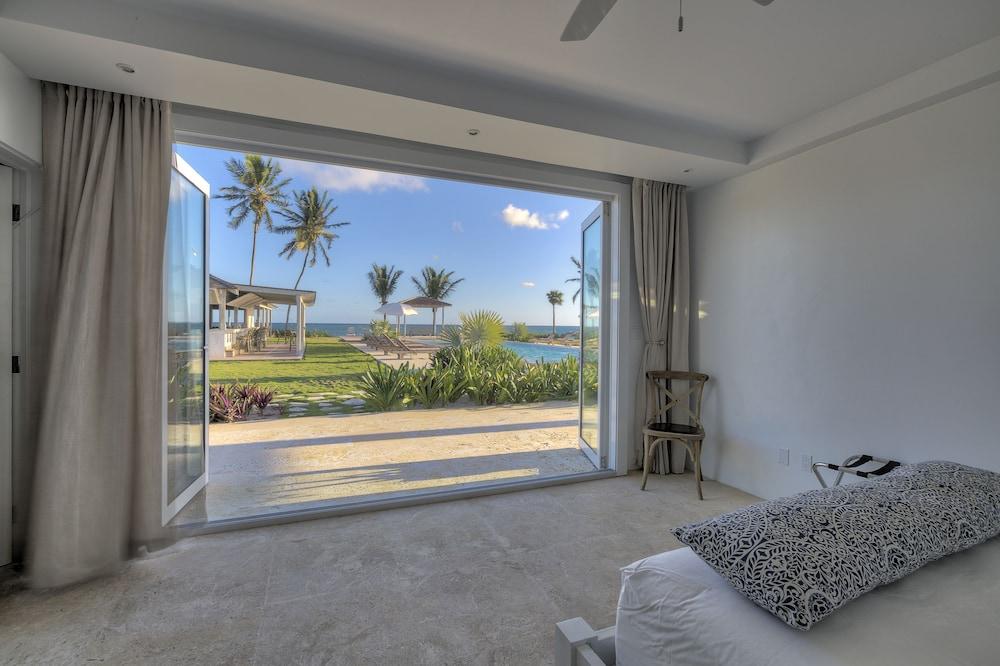 La Bougainvillea Hotel and Villas